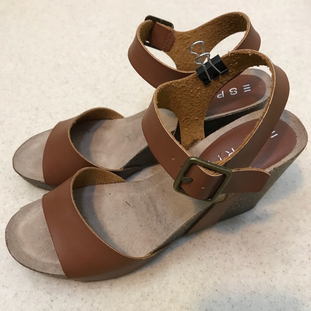 Esprit Wedges